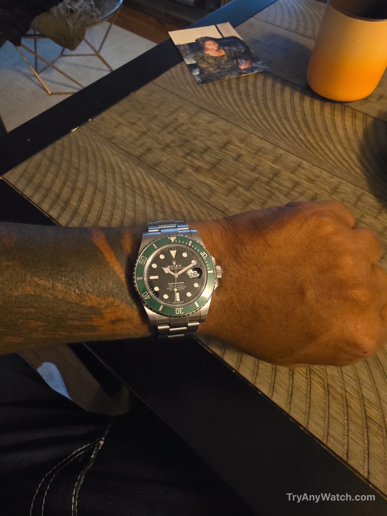 Rolex Submariner 'Starbucks' try-on.